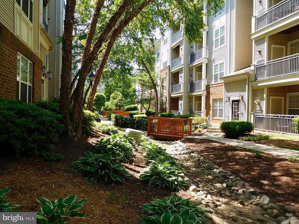 1st image of 3003 Nicosh Cir Unit 3103
