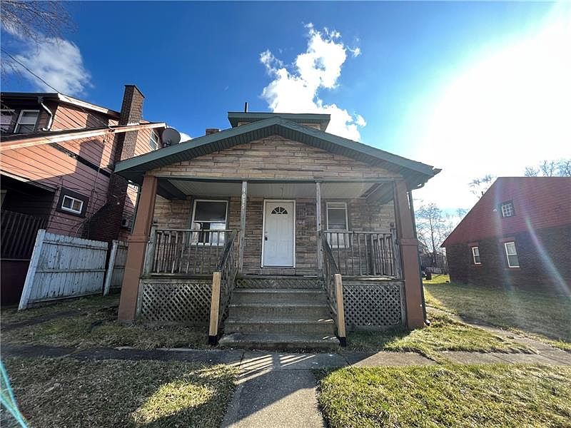 1015 Washington St, Farrell, PA 16121 MLS 1595185 Zillow