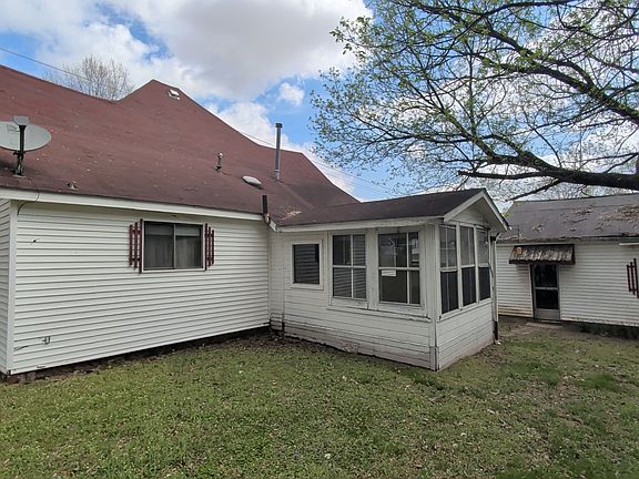 4th image of 511 McKnight St
