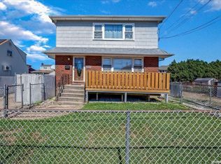 1320 B St, Elmont, NY