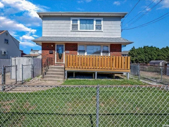 1320 B Street, Elmont, NY 11003