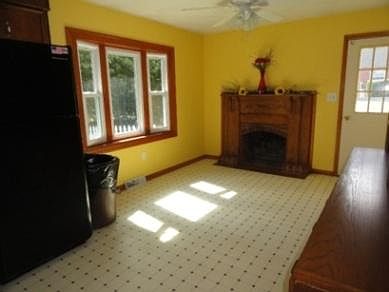 3rd image of 132 Little Mountain Dr