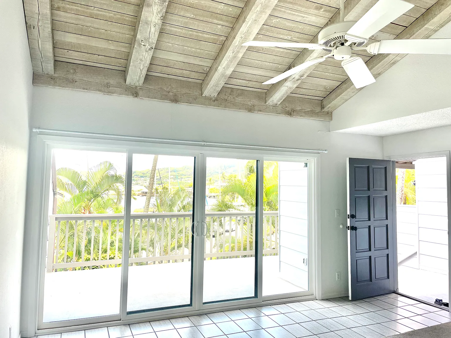 2 bed, 1200 sqft, $4,000 — Photo 3