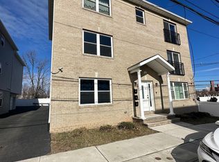 33 Garibaldi Ave, Newark, NJ 07114