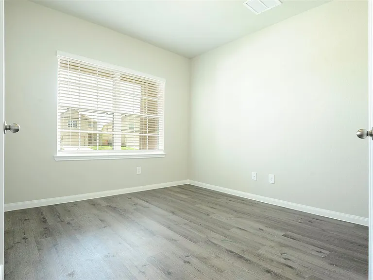 24735 Allori Ct — Photo 9