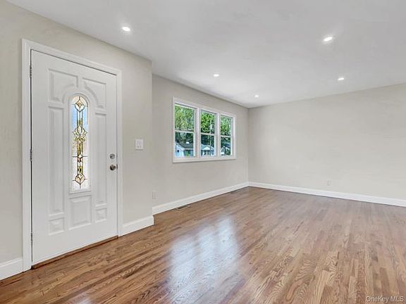 3rd image of 3107 Gull Ave
