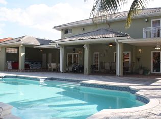 7851 NW 160th Ter, Miami Lakes, FL 33016