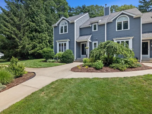 56 Bay Farm Rd, Duxbury, MA 02332