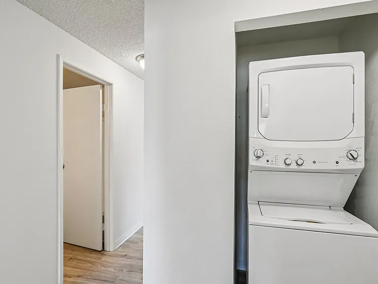 Welcome Home to James Apartment Lakewood , WA — Photo 47