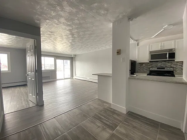 Chanteclair Apartments — Photo 3