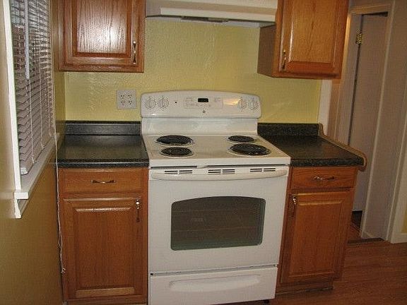 5th image of 1211 W Waid Ave
