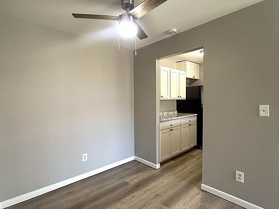 5th image of 5910 Belmont Ave #12