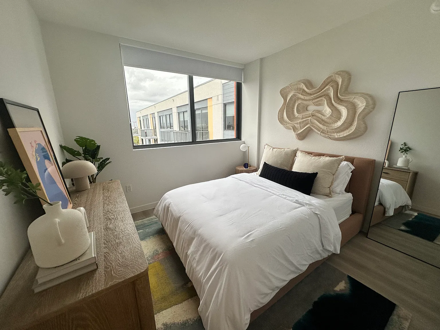 1 bed, 648 sqft, $2,199 — Photo 4