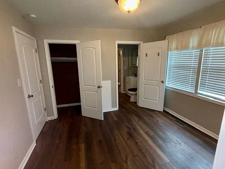 914 Birch St — Photo 8