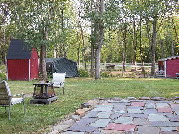 4th image of 200 Shady Creek Ln