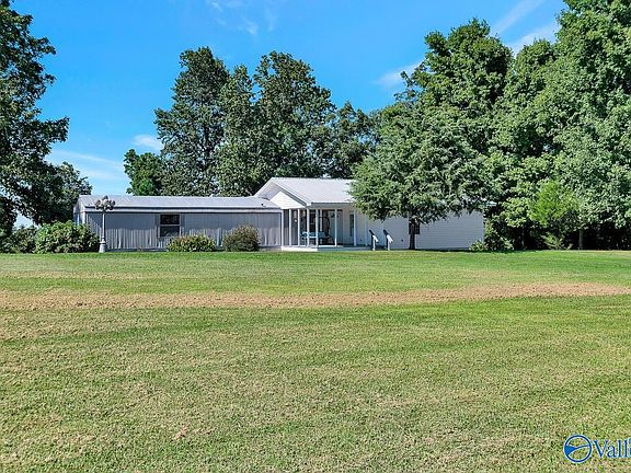 3rd image of 354 Clearview Ln