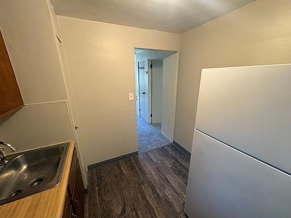 4th image of 1-19 Pennridge Ct #12A