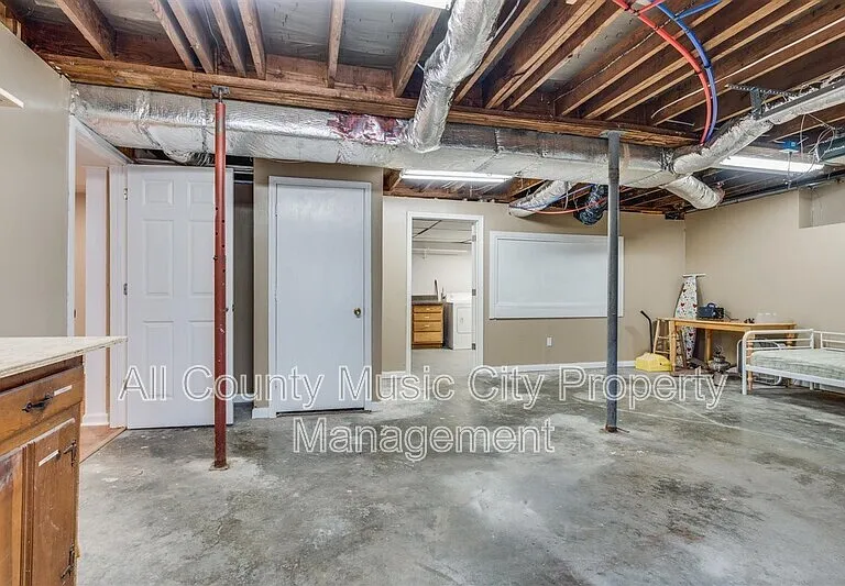 209 Rhine Dr — Photo 23