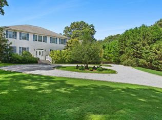 44 White Oak Ln, Southampton, NY 11968