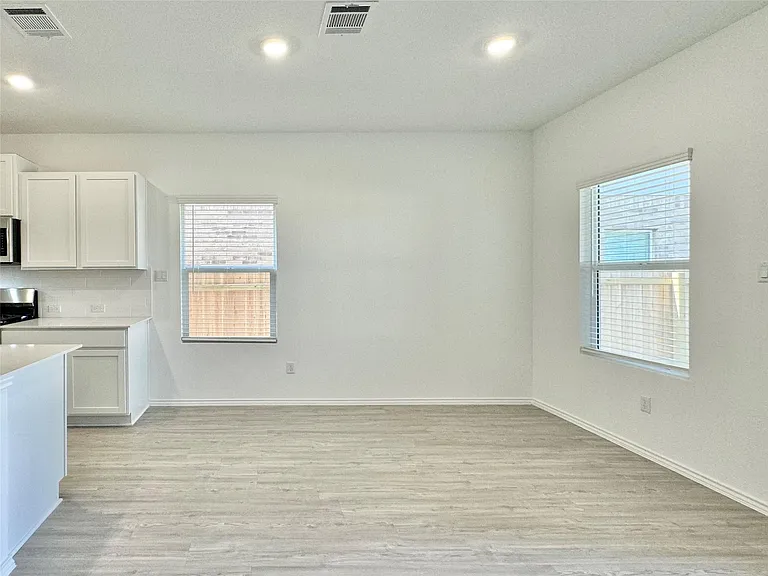1316 Acorn Oak Dr — Photo 14