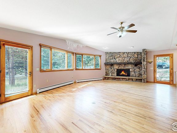 4th image of 1710 Twin Dr
