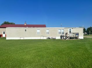 415 Goldade St, Akaska, SD 57420