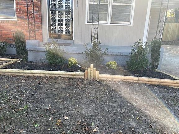 2nd image of 4014 Hermitage Dr