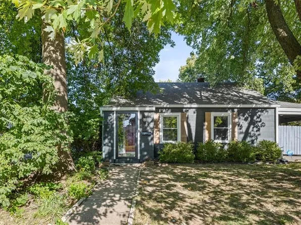 4705 Reinhardt Dr, Roeland Park, KS 66205