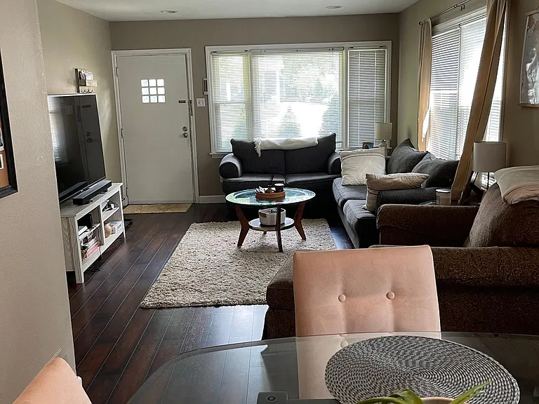 9334 Berry Ave — Photo 3