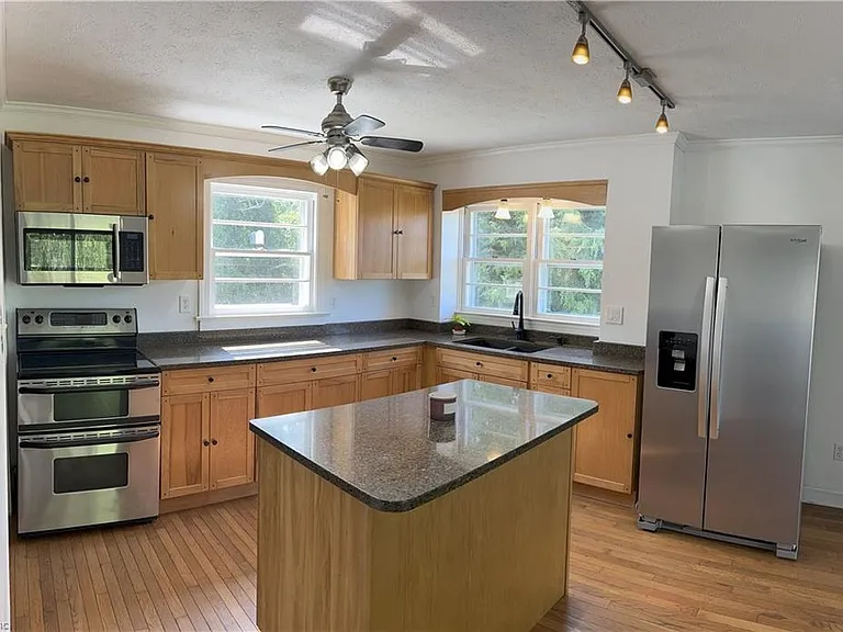 18 Constant Rd — Photo 16