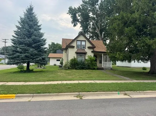 501 1st Ave SE, Pine Island, MN 55963