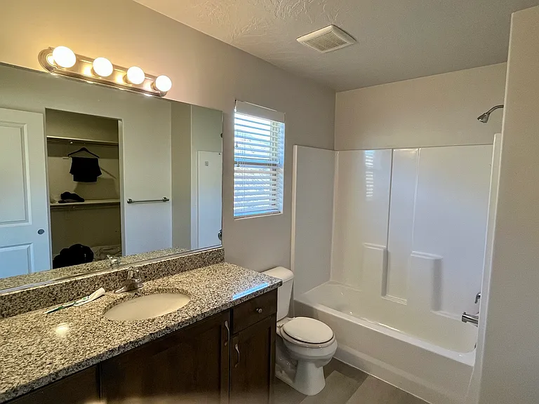 Mastrer Bathroom