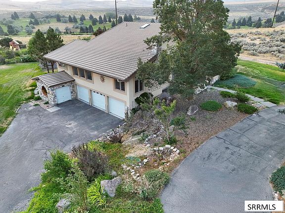 3rd image of 12081 S Country Club Dr