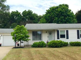 444 Netherfield St NW, Comstock Park, MI 49321