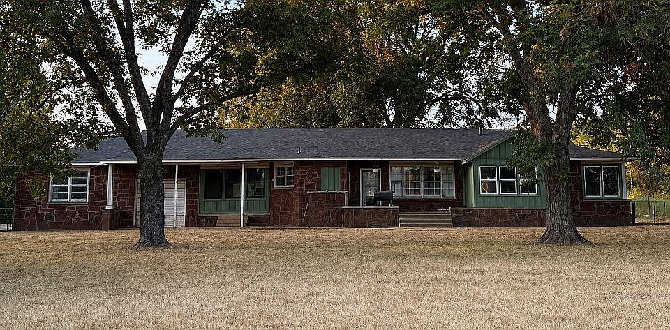 1st image of 2402 Business Highway 70