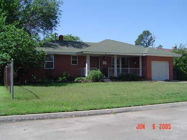 1st image of 816 SW 50th Pl