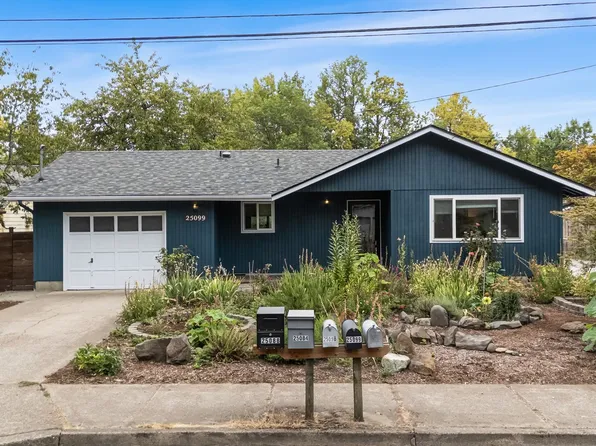 25099 Cheney Dr, Veneta, OR 97487