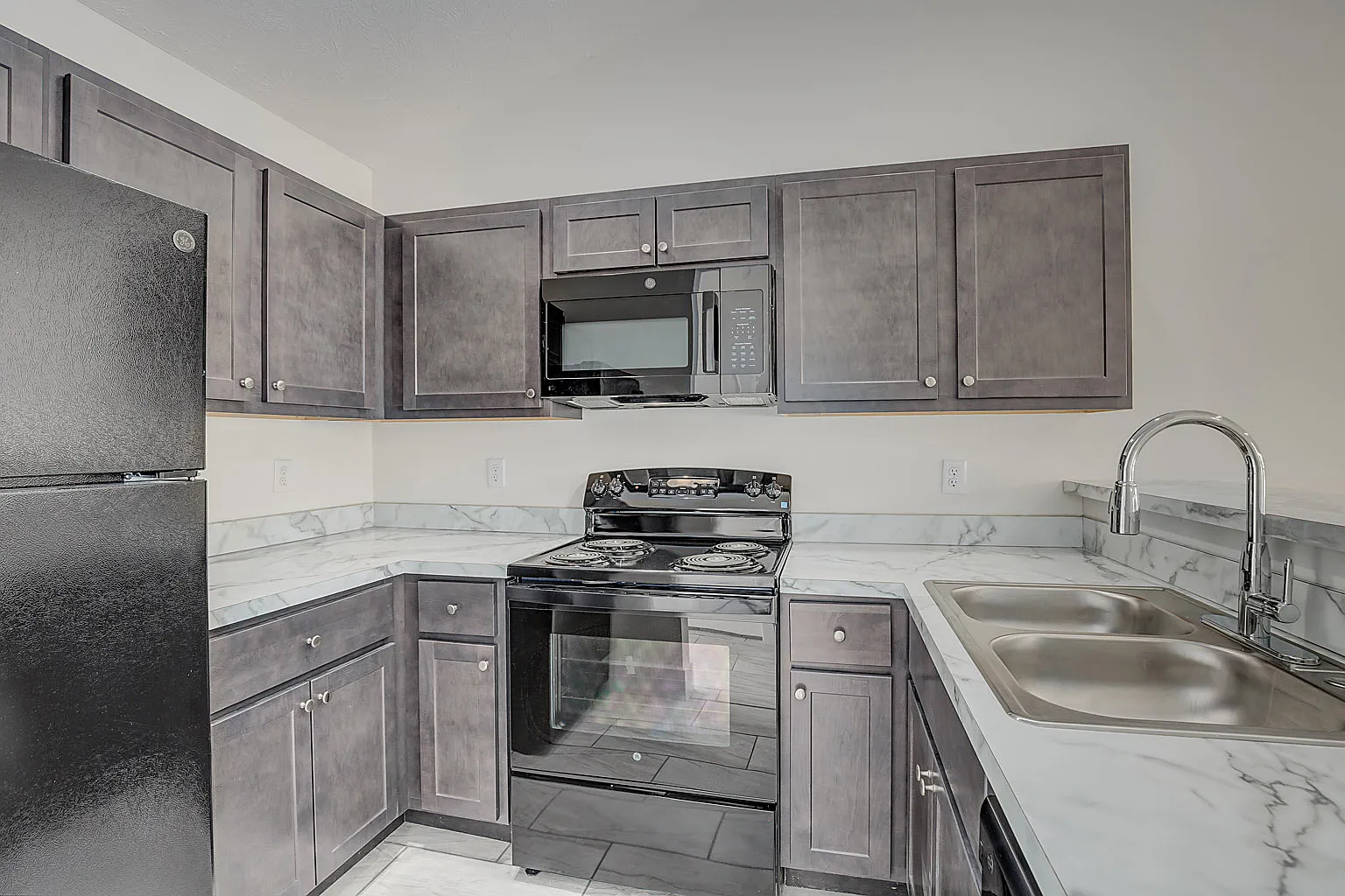1 bed, 750 sqft, $1,195 — Photo 3