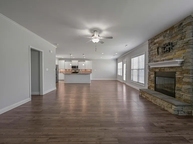 4155 Sperling Dr — Photo 15