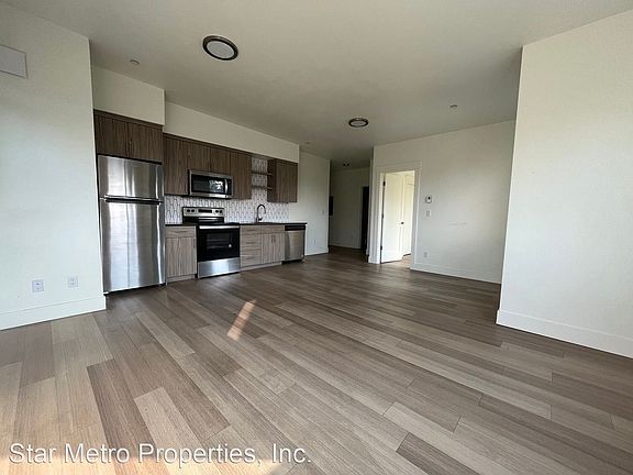 5th image of 6290 N Montana Ave #307