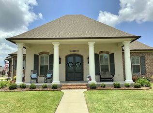 504 Riverside Dr, Berwick, LA 70342