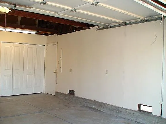 3887 Mesa Verde Ct — Photo 35