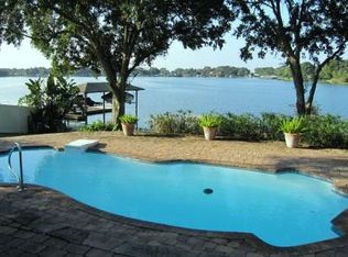 48 Lake Henry Dr, Lake Placid, FL 33852