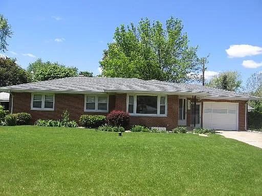 505 Siegmund St photo 1