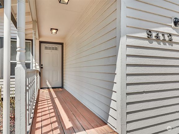 4th image of 9412 4th Avenue NE