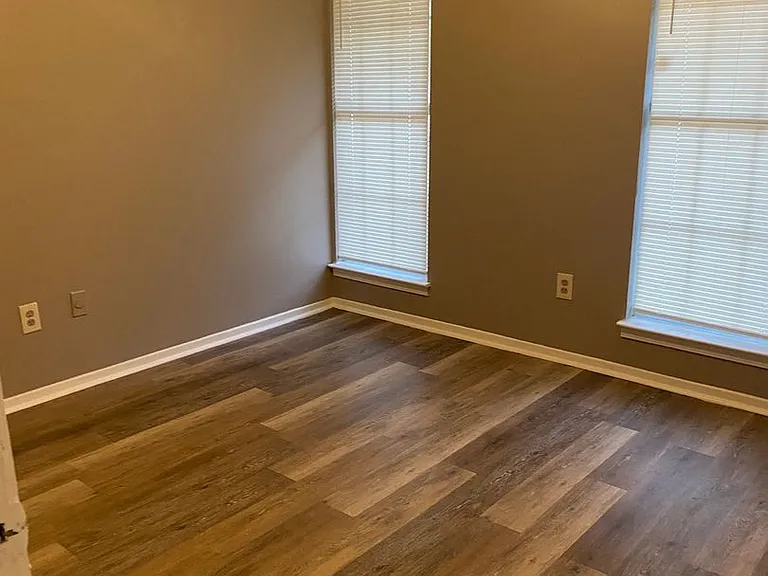 6420 Cornwall Rd — Photo 5