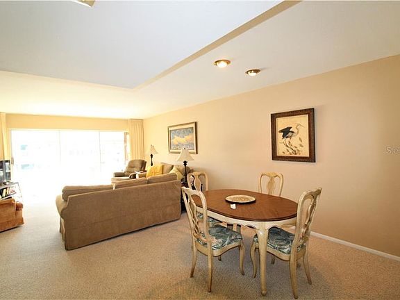 4th image of 2100 Benjamin Franklin Dr #206