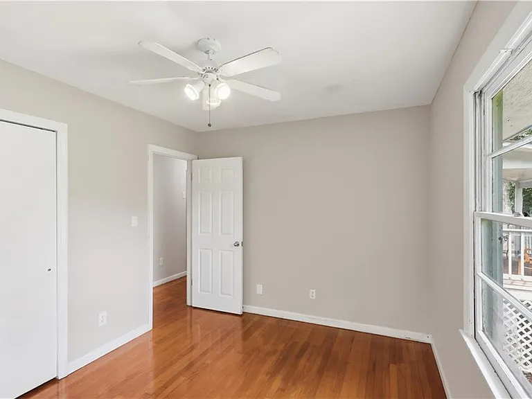 1370 Blackwell Rd — Photo 18