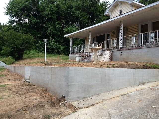 2nd image of 507 Gray Ave