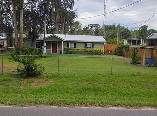 55135 5th St, Astor, FL 32102